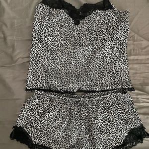 VS Silk PJs size Medium - EUC